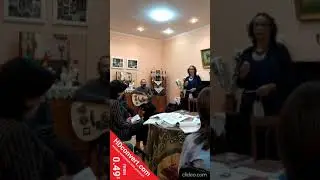 Алия Ахетова на поэтическом квартирнике 17 октября 2020 года.