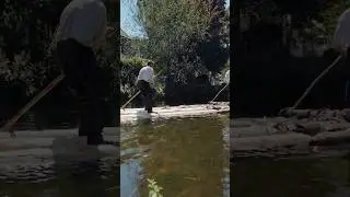 So wird traditionell ein Floß gebaut 🛶
