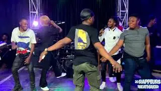 Divina Yorga - Prestation - 20 RAPPEURS 1 BEATMAKER
