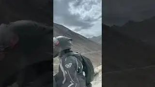 Beautiful way to Pangong lake crossing mountains leh Ladakh