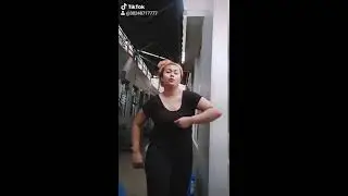 Tiktok (drummer girl)
