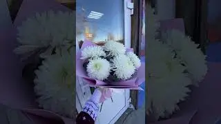 Почему берут именно 5..🤷‍♀️ #букет #упаковка #цветы #флористика #flowers #флористикадляначинающих
