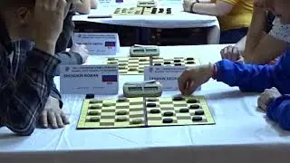 Странный ход. Что же так рассмешило Щукина? Таранин - Щукин | #шашки