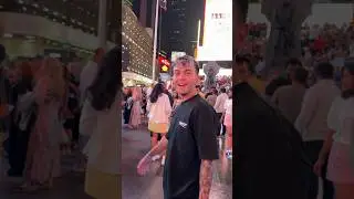Gentisosa trasformato in un maialino a New York