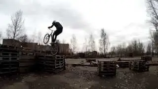 Konstantin Pakhnin vid 10 :Biketrial