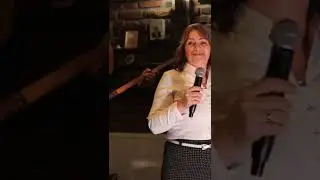 SLUSAJ DRAGI 