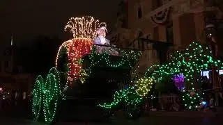 Disneyland’s Main Street Electrical Parade 2017