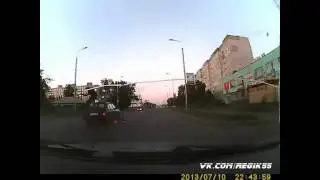 Авария на ул. Омская в районе ост. 20-я Линия