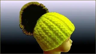 Knitting double hat.