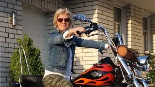 Harley-Davidson Dyna Wide Glide / "The Pusher" - Steppenwolf