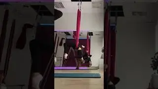 Наш первый опыт на гамаках🙈 Было непривычно, страшновато, но круто!