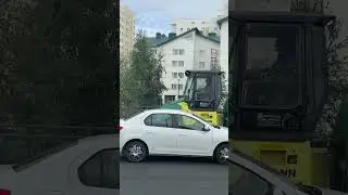 В Ханты-Мансийске продолжается ремонт дорог в рамках нацпроекта «Безопасные качественные дороги».