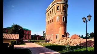 В поселке Лев Толстой рухнула водонапорная башня