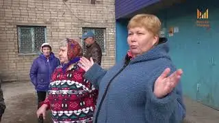 Общежитие в Мысках превращается в помойку