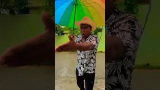 बारिश मैं बैठ के news paper कौन पड़ता है 🤦 #family #funny #trending #avanishkumarverma