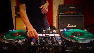 Dj in studio. Sade_vs_Timberlake