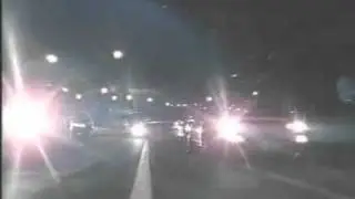 Nissan Fairlady and Skyline R32 GT-R playing in traffic