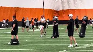 Joe Burrow works on mobility early as Bengals return to full pads inside Wednesday