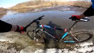 ВЕСЕННЯЯ ВЕЛОПОКАТУШКА, ПЕРЕХОЖУ РЕКУ ВБРОД, ПОЕЗДКА НА 