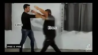 pobre eren :