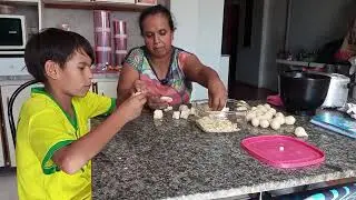 Minha pia entrou em caos | Troca do mármore da cozinha (vida real) VLOG