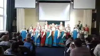 Подъезжали Мы под село!
