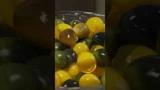 用鹌鹑蛋制作的迷你版皮蛋，加入调料做成麻辣干锅皮蛋，香辣入味，一口爆浆！#shorts #centuryeggs  #滇西小哥