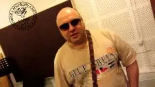 Роман Мухачев (Терминатор Куклачев) читает стихотворение