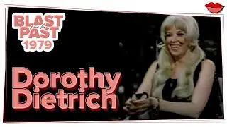 Dorothy Dietrich escapes from HANDCUFFS while interviewed by Tom Snyder | Blast from the Past