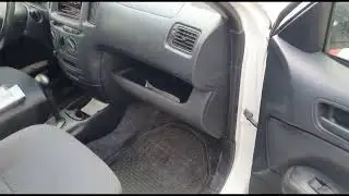 Toyota Probox - Замена салонного фильтра