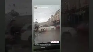 Фура создала огромный затор в Мелитополе, перегородив дорогу
