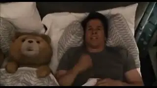 las mejores escenas de ted ( el oso ted es un loco)