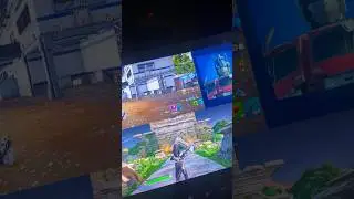 How To SPLIT SCREEN on Fortnite Chapter 4 Season 3