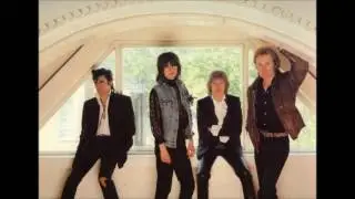 Brass In Pocket, Pretenders
