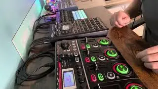 Live looping jam - RC505mk2, SP404mk2, Novation Circuit and TD3