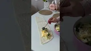 Конвертики с яйцом, сыром и шпинатом🤌🏽🥬 #завтракза5минут #завтрак #food #breakfast