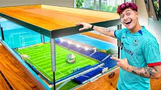 CONSTRUÍ UM CAMPO DE FUTEBOL SECRETO