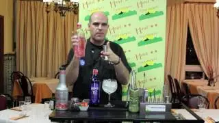 COMO PREPARAR UN GIN TONIC DE FRESA LARIOS ROSÉ