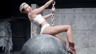 Hottest Photos of Miley Cyrus From Instagram