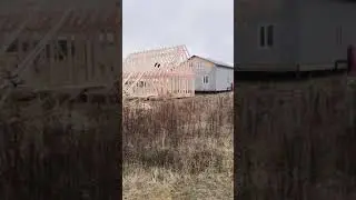 Процесс постройки дома идёт!