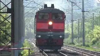 Тепловоз 2ТЭ10УТ-0025Б резервом после разворота на Новокуйбышевской