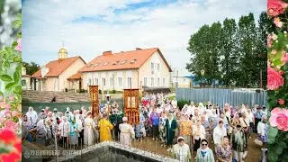 "Каля царквы, утульнай, невялiчкай..."