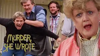Abusive Drunk Thrown into Harbour | Murder, She Wrote