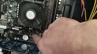 После обновления Bios компьютер не включается.