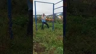 как качаться эспандером