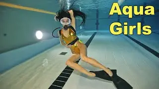 Hot Girl Golden Scuba Diving