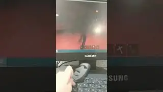 сик убегает от меня : сик говорит аааааа да верну твою сотку
