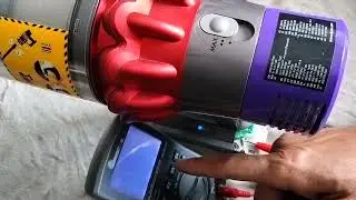 dyson v10. Аккумулятор.