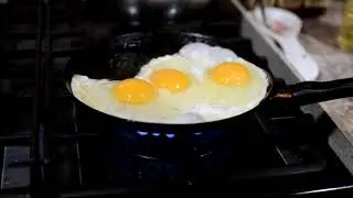 Яичница по американски  хим оружие шкварчёк