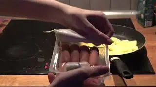 СОСИСКИ С СЮРПРИЗОМ...